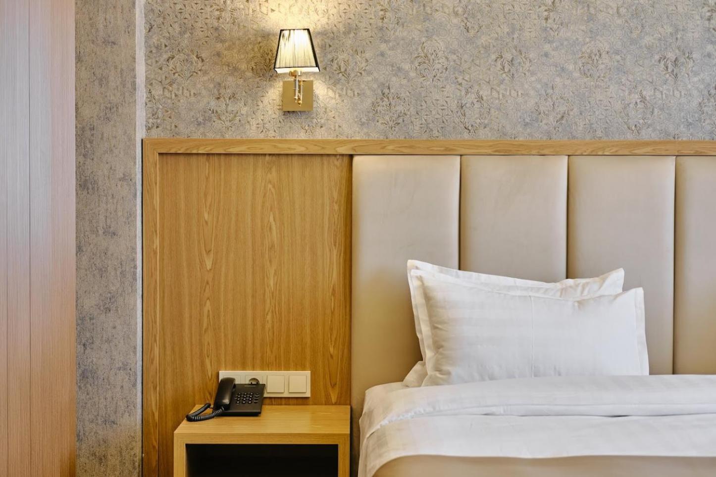 Al Anvar Halal Hotel By Hotelpro Group Tasken Kültér fotó