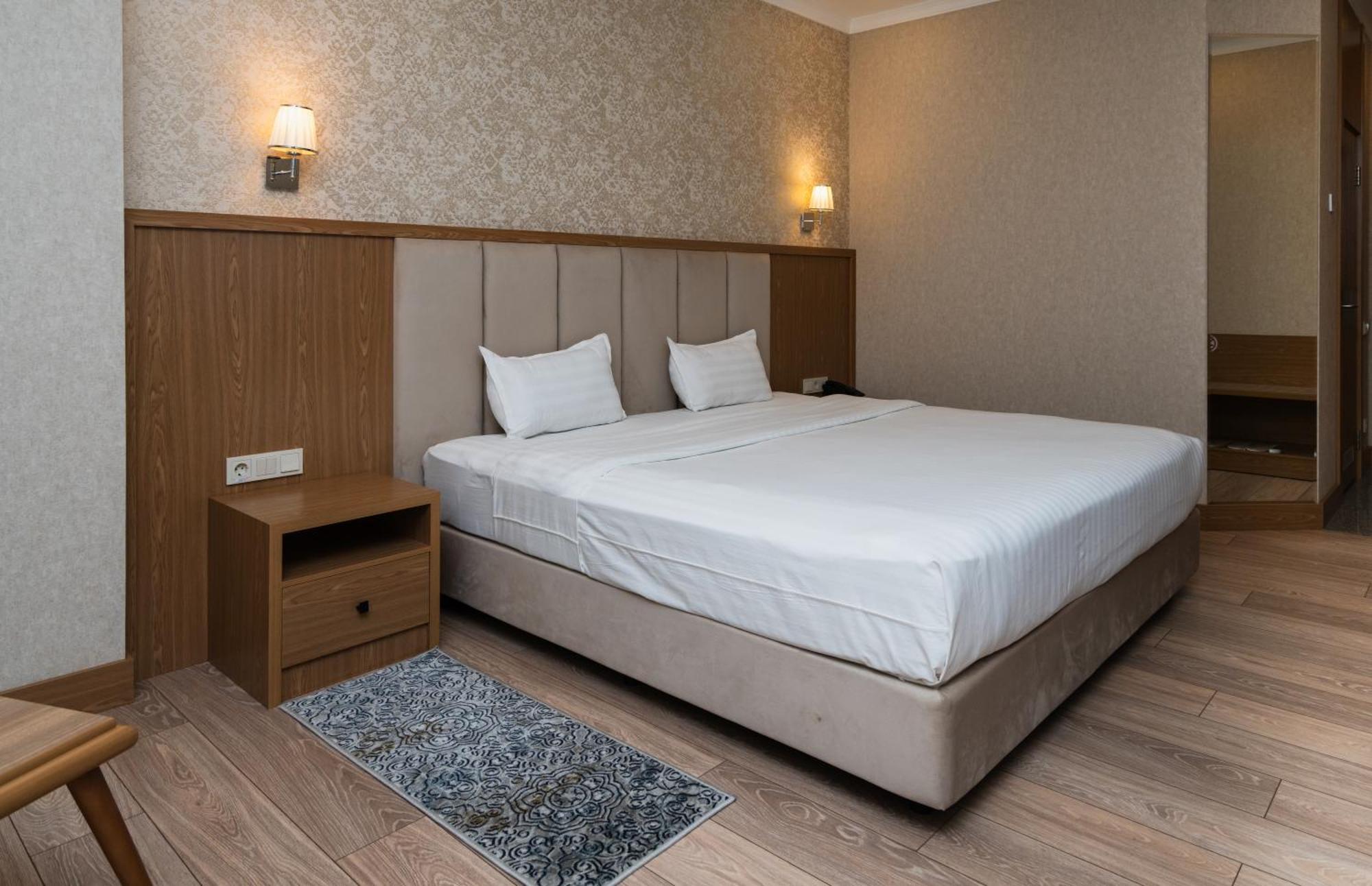 Al Anvar Halal Hotel By Hotelpro Group Tasken Kültér fotó