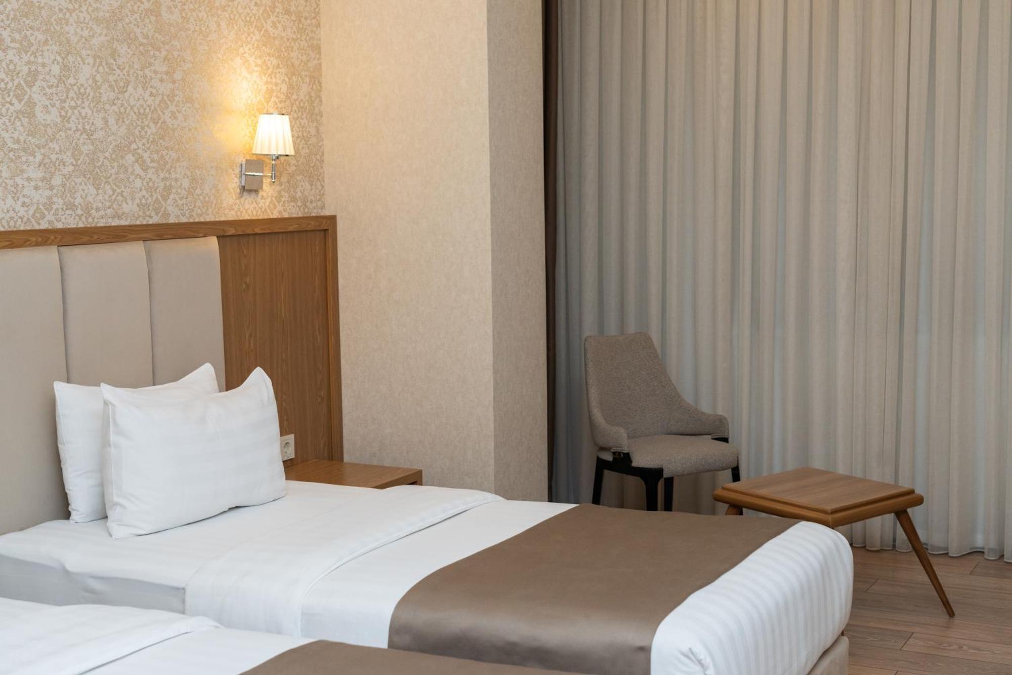 Al Anvar Halal Hotel By Hotelpro Group Tasken Kültér fotó