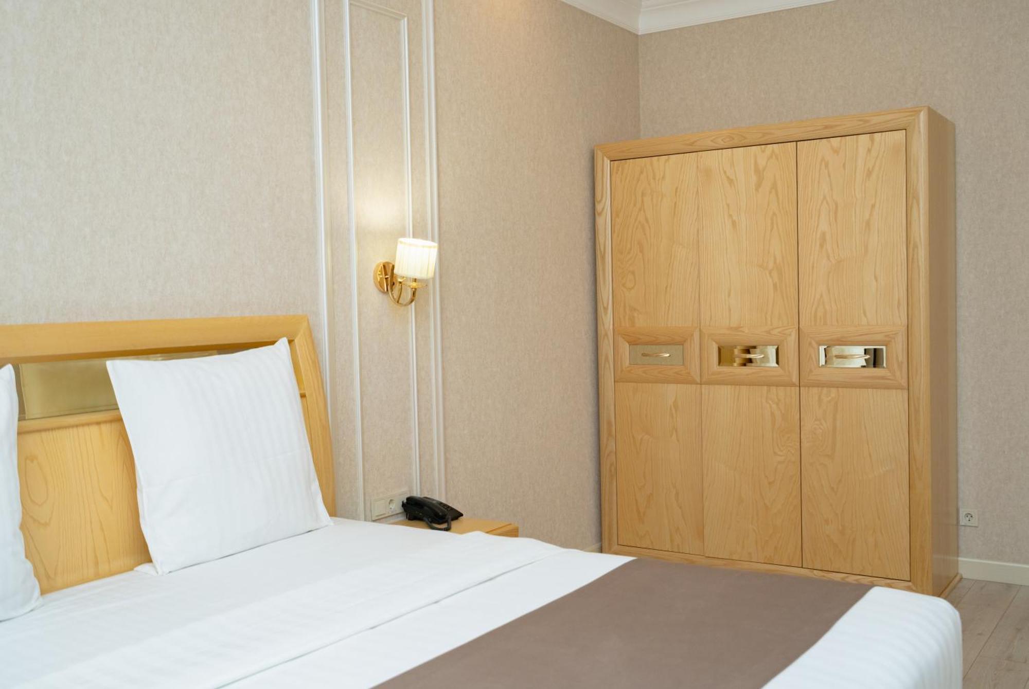 Al Anvar Halal Hotel By Hotelpro Group Tasken Kültér fotó